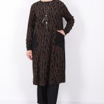 rahat mevsimlik gunluk burumcuk kumas desenli cepli kolyeli spor tunik 142581.jpg